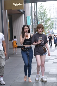 【精选街拍】Vol.3589 牛仔裤美好身材 [60P-1.01GB]